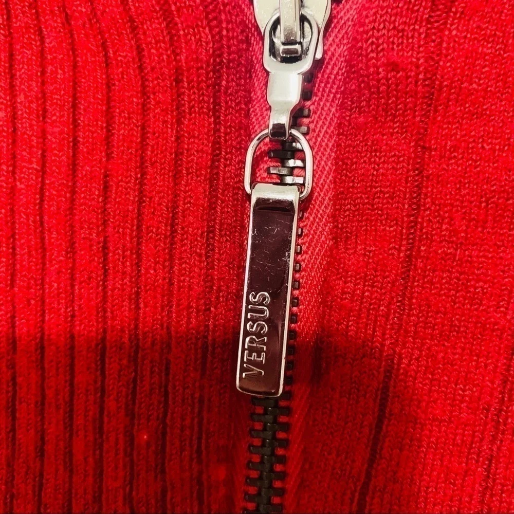 VERSUS•maroon polo sweater size S